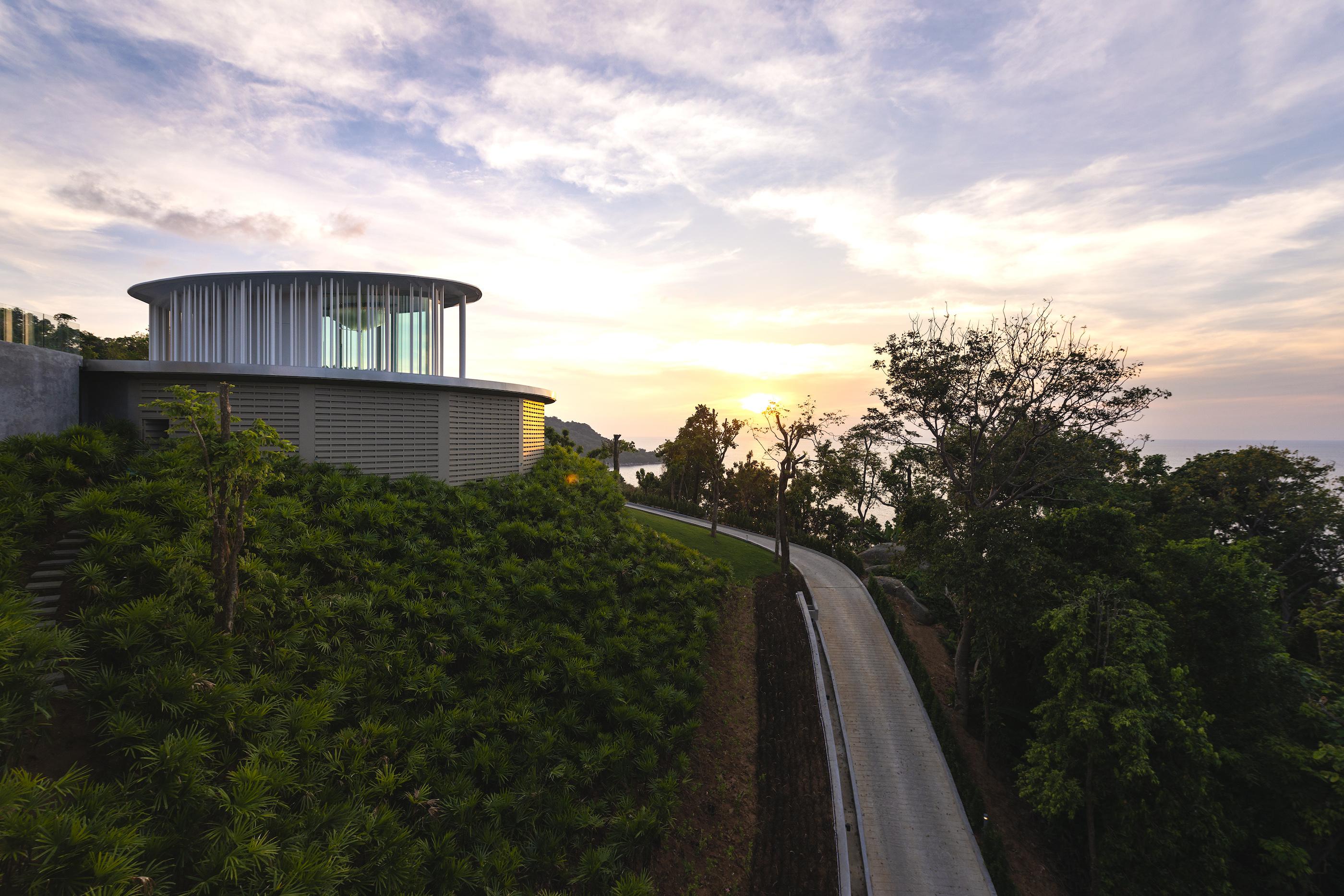 The Shore At Katathani - Adult Only - Sha Extra Plus Praia de Kata Exterior foto The 100 Trees Observatory